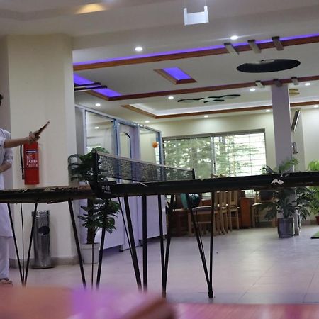 Hotel Al Azeem Ayubia Exteriör bild