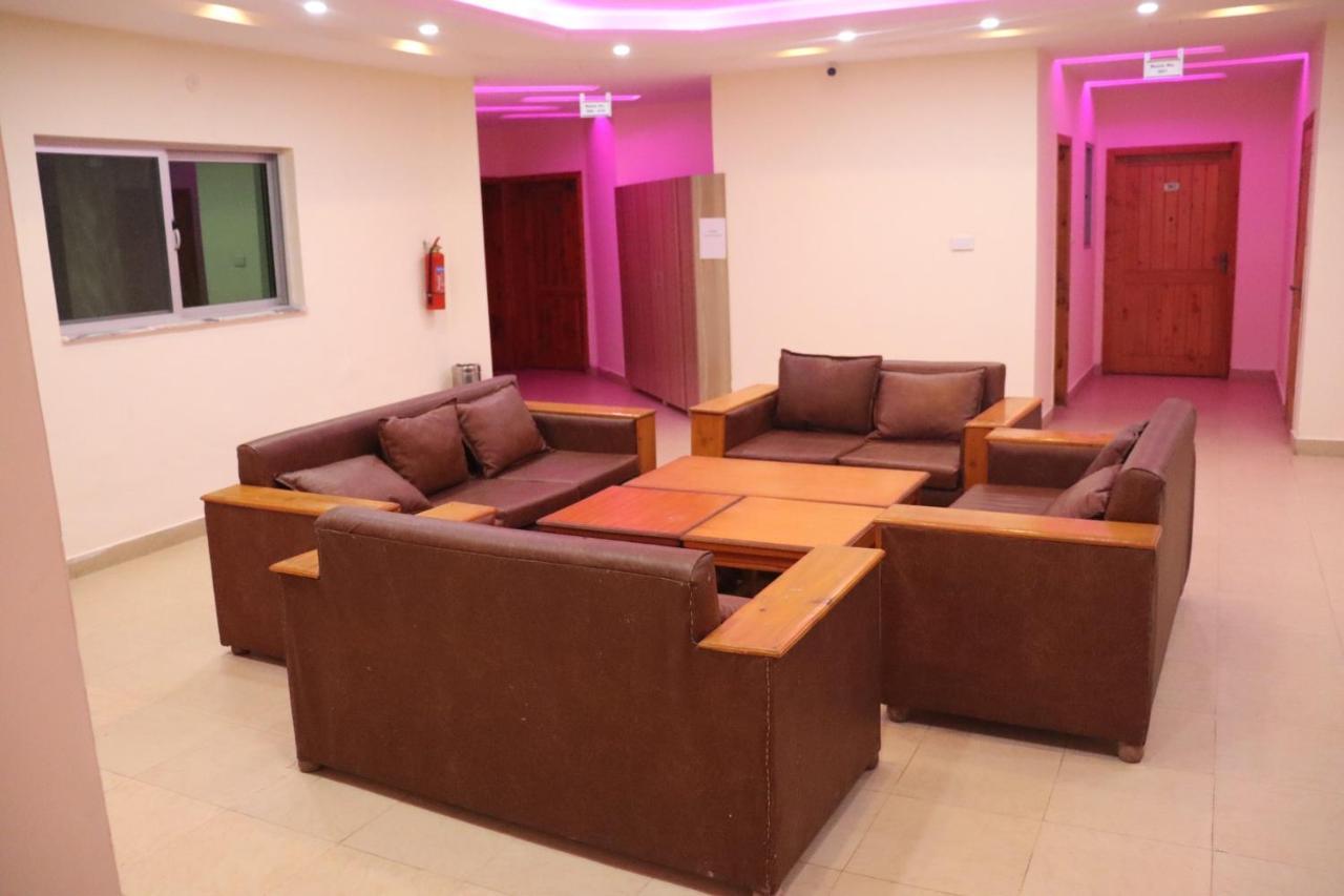 Hotel Al Azeem Ayubia Exteriör bild